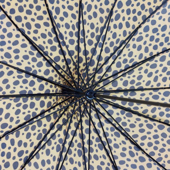 Leopard Print Parasol Style Umbrella - Picture 9 of 11